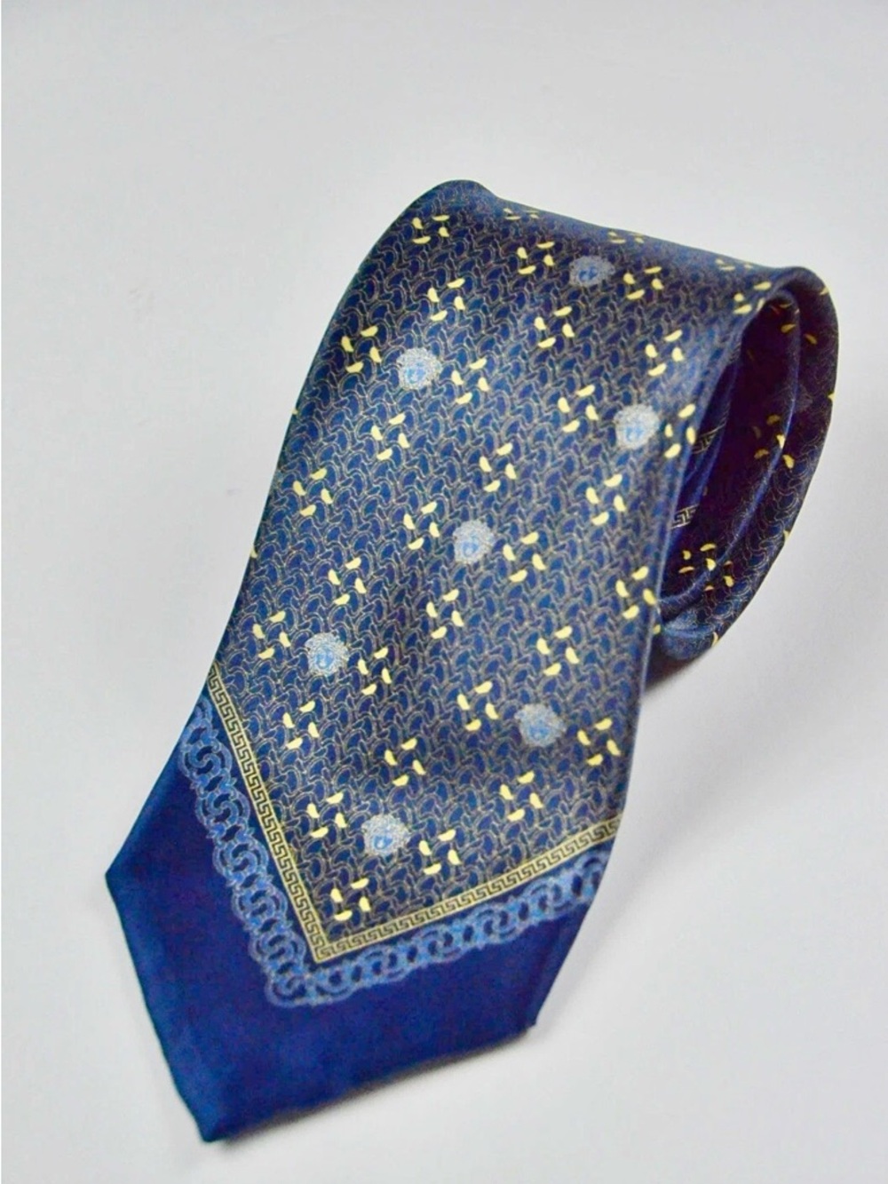 Gianni Versace Vintage 100% Silk Blue Medusa Head Neck Tie Italy